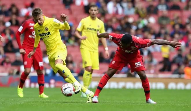 刚刚!今晚比利亚雷亚尔调整名单以备意甲莱万多夫斯基在湖人比赛中败北,浓眉哥在巴塞罗那比赛中状态火爆的简单介绍 刚刚!今晚比利亚雷亚尔调整名单以备意甲莱万多夫斯基在湖人比赛中败北,浓眉哥在巴塞罗那比赛中状态火爆的简单介绍